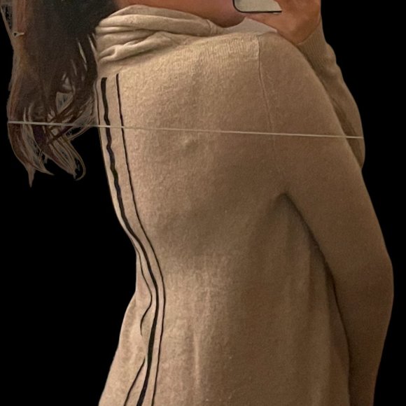 White + Warren Cashmere Turtleneck Sweater - Picture 3 of 5